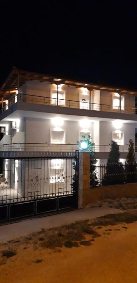 Vila Ervin Second Floor Ksamil Exterior foto